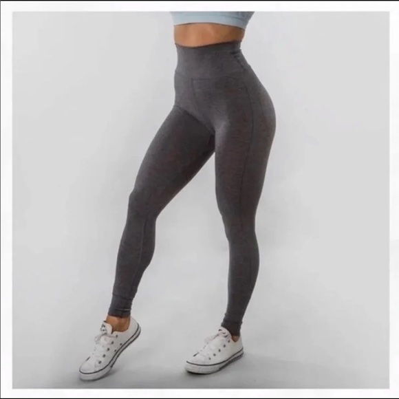 BuffBunny Collection Goddess Leggings - Picture 2 of 8